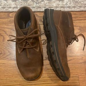 Mens 10.5 Leather sketchers